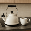 Chaleira Classica com Apito Branca 1,6 Litros Le Creuset